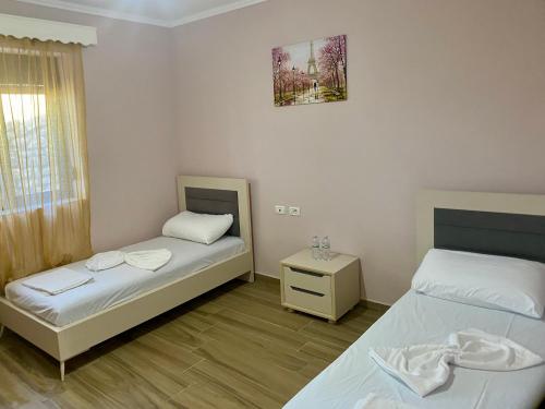 Ein Bett oder Betten in einem Zimmer der Unterkunft Lila view