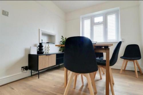 Φωτογραφία από το άλμπουμ του Modern apartment in Melbourne Long Stays Welcome σε Chelmsford