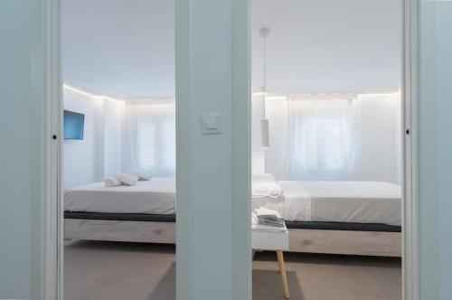 Buhaira suites, free parking and subway