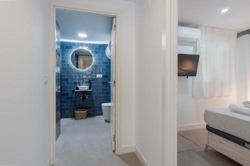 Buhaira suites, free parking and subway
