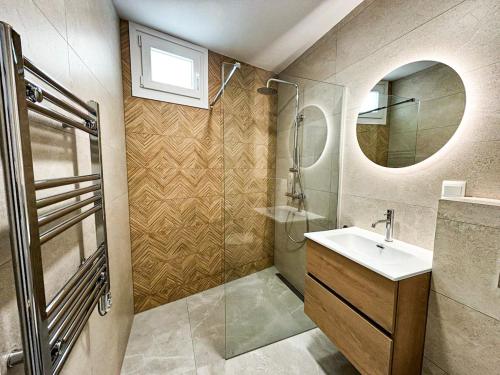 Renovated 2 bedroom in Nerja Center, Carabeo area