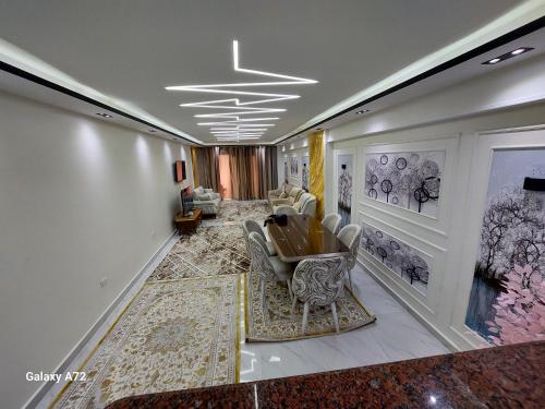 شقة 180م VIp سيدى بشر بحر مباشر