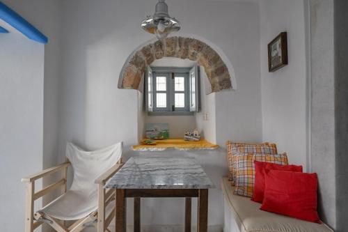 Jolandas Castle House