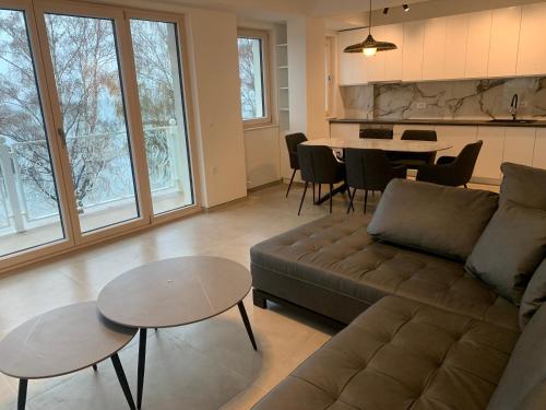 Χώρος καθιστικού στο President Apartment Premium Lakeview