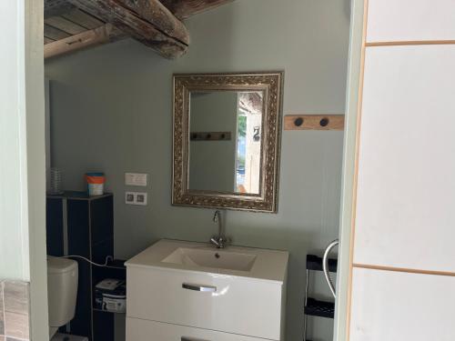 Ένα μπάνιο στο Chambres Hôtes chez Chris