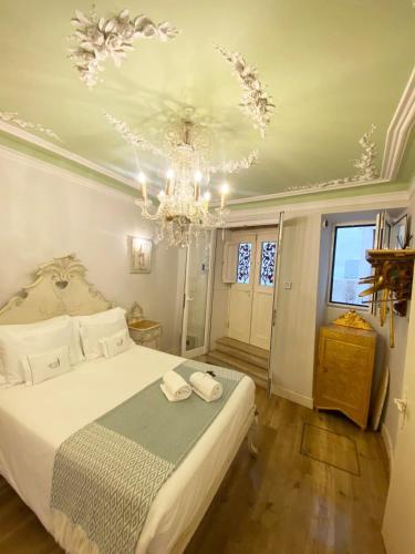 Exquisite apartment with patio Portuguese Soul Alfama 2p