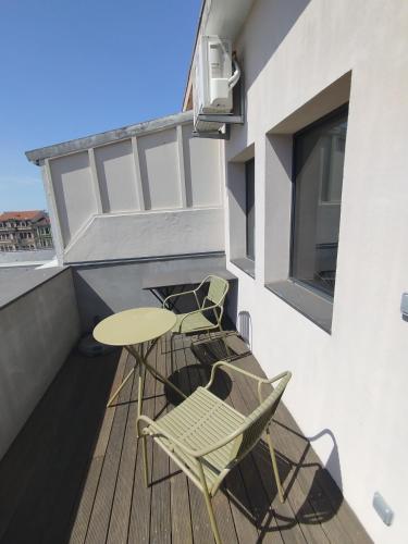 Baixa24 - Bolhão Apt with Sunset Rooftop