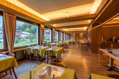 Restaurace v ubytování Hotel Staubbach