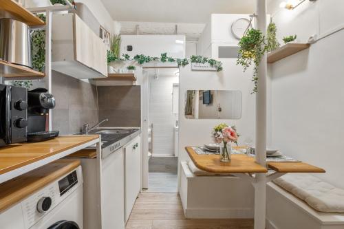 Nice Renting - GUILLAUMONT - Cozy Studio Beach Picasso Museum Local Market photo 9