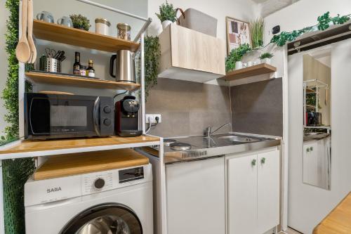 Nice Renting - GUILLAUMONT - Cozy Studio Beach Picasso Museum Local Market photo 11