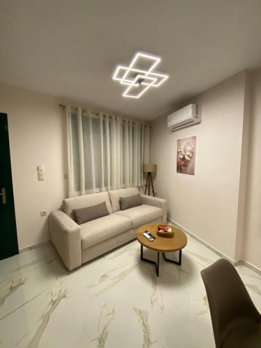 Гостиная зона в Andry's Slow Living in the heart of Lefkada by 8essentially