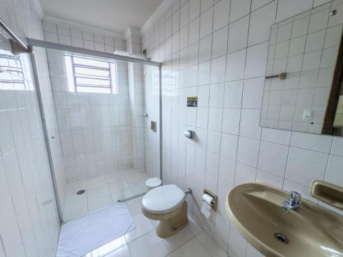 Koupelna v ubytování Hotel Parati Arapongas