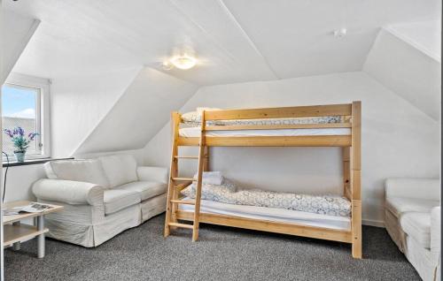 Postel nebo postele na pokoji v ubytování Knudstrup Kro & Hotel