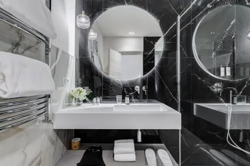 Dionigi 43 Private Suites by Premium Suites Collection photo 11