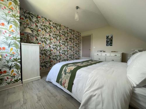 Cama o camas de una habitación en Des Roux et des Pious Suite de 35 à 60 m2 et 3 chambres pour groupe de 2 à 6 personnes