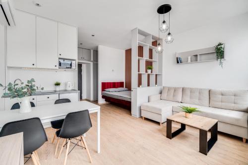 Et opholdsområde på COMFISTAY Katowicka 39 - Apartamenty premium