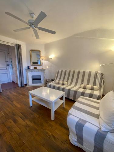 Photo de la galerie de l'établissement Studio - Le Grand Palace, Vue mer, à Saint-Raphaël