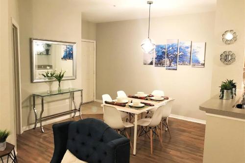 2BR2BA Getaway 7 Miles from Orlando Parks photo 10