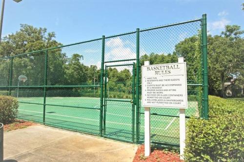 2BR2BA Getaway 7 Miles from Orlando Parks photo 27