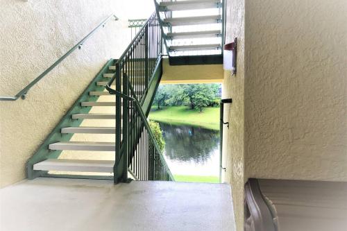 2BR2BA Getaway 7 Miles from Orlando Parks photo 16