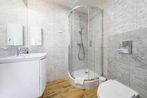 Koupelna v ubytování Pokoje, Apartamenty, Domki nad Morzem Dune Resort Łeba