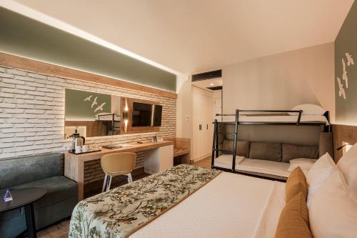 Katil atau katil-katil dalam bilik di Sailor's Beach Club