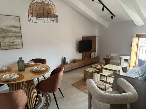 Edificio El Navegante Cuenca Centro by Renthas