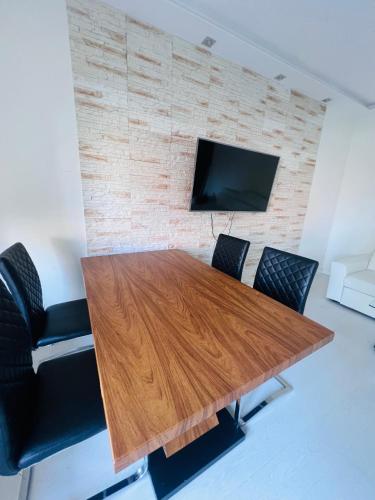 Luna Deluxe Magellana