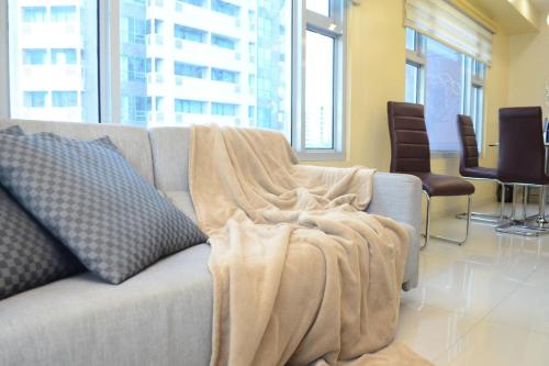 Imagem da galeria de Metro Luxe Stay Near DOJ Embassy and St Lukes em Manilla