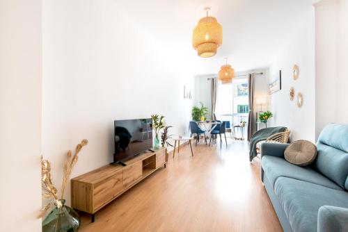 THE LIGHT CITY CENTER APARTMENT Vitamin Vacation