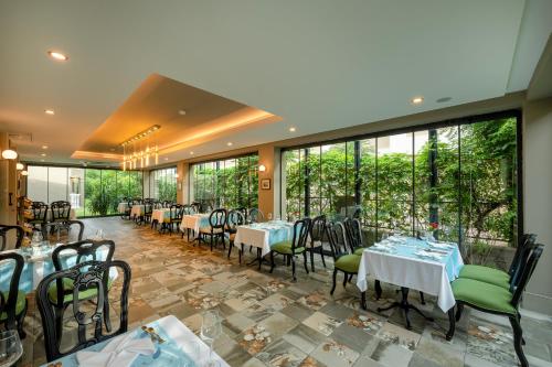 Restoran atau tempat lain untuk makan di Sailor's Beach Club