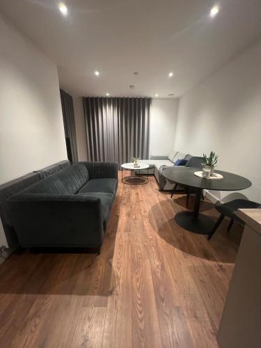 Χώρος καθιστικού στο River Wharf Apartment