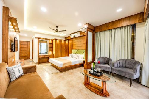 Katil atau katil-katil dalam bilik di 3bhk Luxurious Villa with Private Pool
