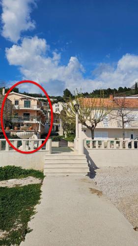 Apartmani Podgora 2