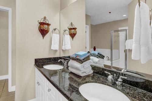 Ένα μπάνιο στο Seawind 7 Penthouse by Liquid Life