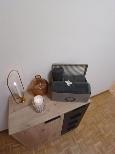 4 Zimmer, 6 Betten, neu möbliert, im Zentrum