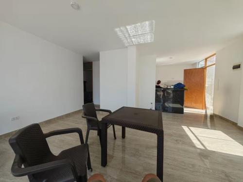 Χώρος καθιστικού στο Habitacion con Cochera