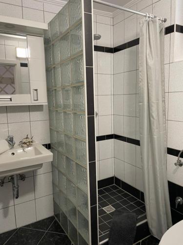 Ένα μπάνιο στο Thermal Garden Weninger Apartmanok