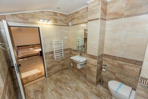 Ванная комната в Hotel Kristal