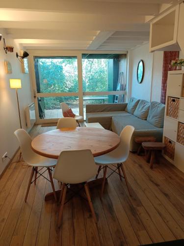 Charmant triplex avec jardin, proche des plages