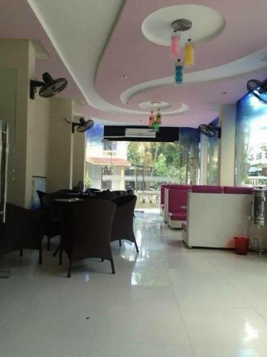 Un lugar para sentarse en Phong Lan Hotel Cửa Lò