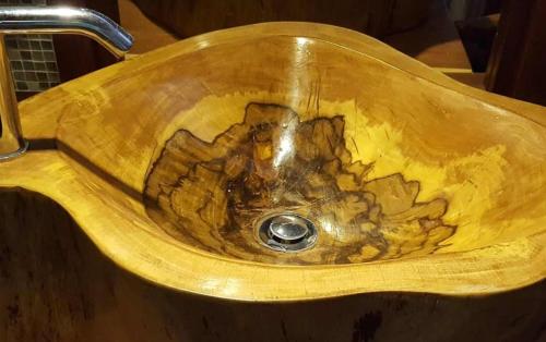 a bathroom sink with a dirty sink at Hotel 3 Bamboo Ecolodge in Cahuita