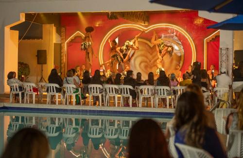 Huéspedes de Hotel El Dorado