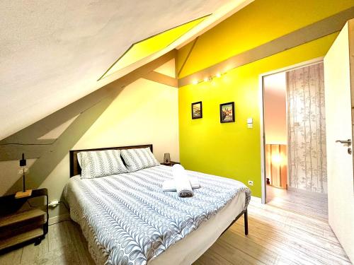 Postel nebo postele na pokoji v ubytování Le Gîte d'en Bas