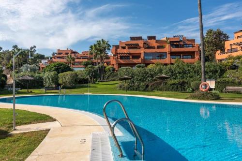 Paraíso Galera - Apartamento con piscina