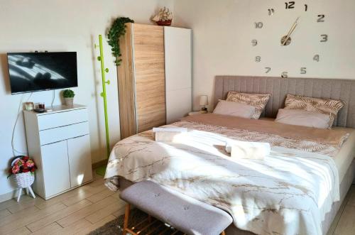 Postel nebo postele na pokoji v ubytování Studio Apartment Lino