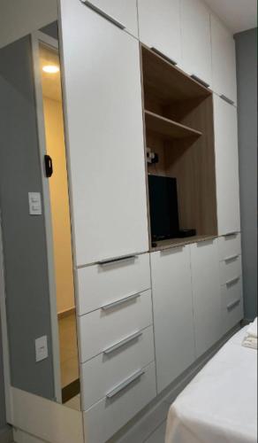 Η κουζίνα ή μικρή κουζίνα στο Apartamento Completo com Piscina, Academia e Salão de festas em São Carlos