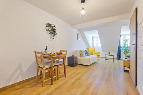 Central and beautiful flat