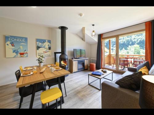 Apartment in Samoëns with Spa and Pool