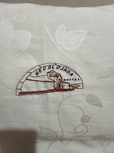 a drawing of a not guilty sign on a towel at Hecglojada in Villa de Leyva